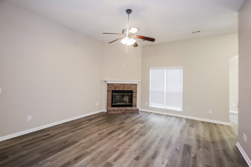 1,850/Mo, 2844 Eagle View Pl NW Concord, NC 28027 Living Room View