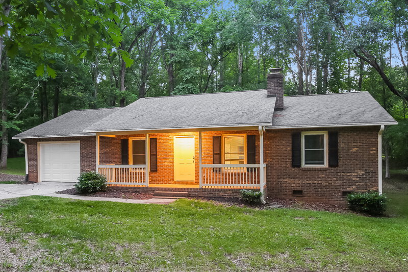2,880/Mo, 431 Hillcrest Dr Harrisburg, NC 28075 Front View
