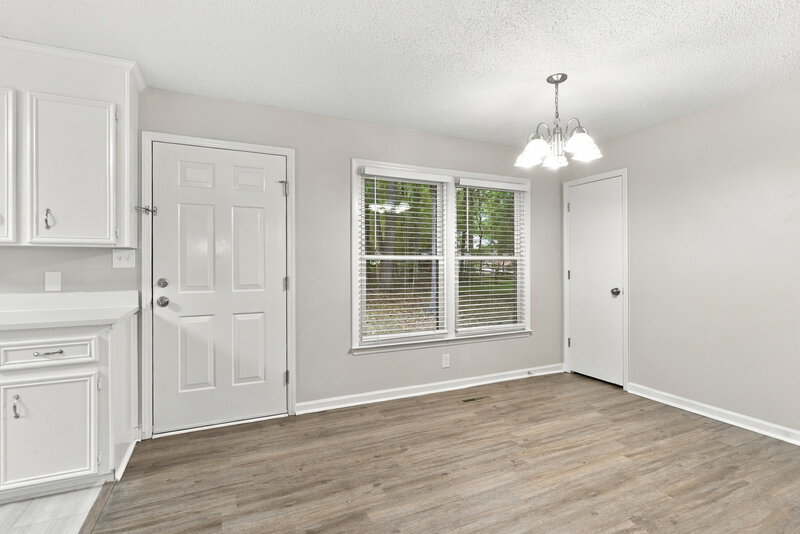 1,995/Mo, 431 Hillcrest Dr Harrisburg, NC 28075 Dining Room View