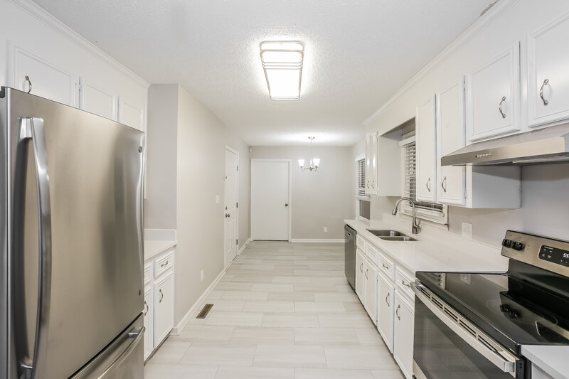 2,880/Mo, 431 Hillcrest Dr Harrisburg, NC 28075 Kitchen View