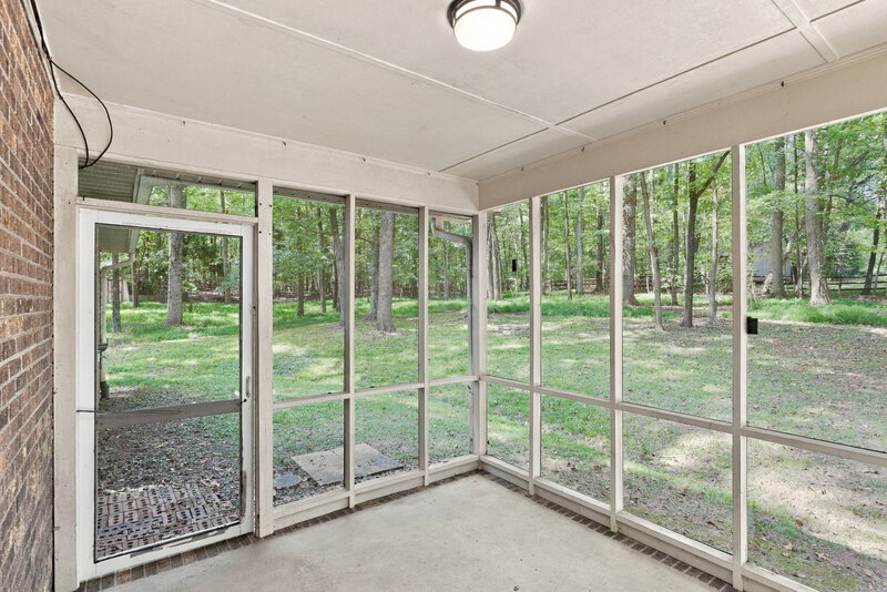 1,995/Mo, 431 Hillcrest Dr Harrisburg, NC 28075 Sun Room View