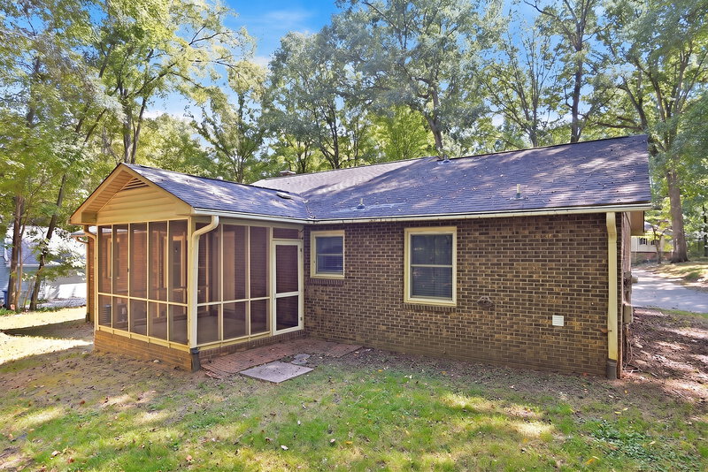 1,995/Mo, 431 Hillcrest Dr Harrisburg, NC 28075 Rear View
