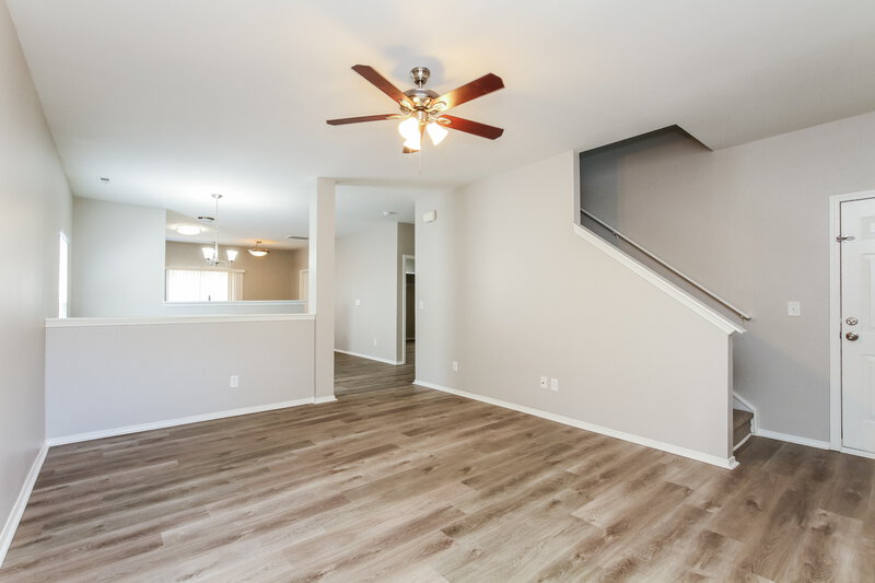 2,230/Mo, 3614 Charterhall Ln Charlotte, NC 28215 Living Room View