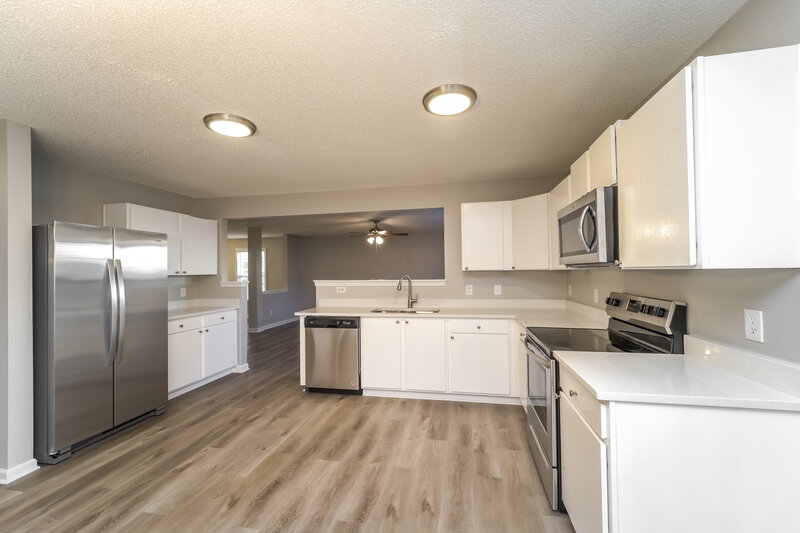 2,395/Mo, 5724 Hammermill Dr Harrisburg, NC 28075 Kitchen View 2