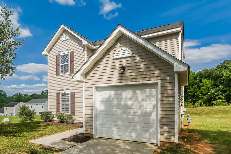 2,500/Mo, 741 Aberdeen Glen Pl Charlotte, NC 28214 Front View