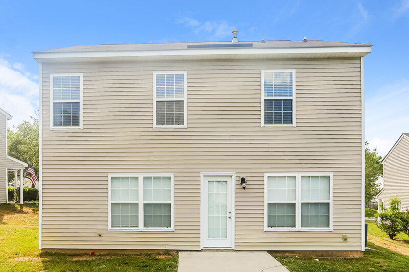 2,500/Mo, 741 Aberdeen Glen Pl Charlotte, NC 28214 Rear View