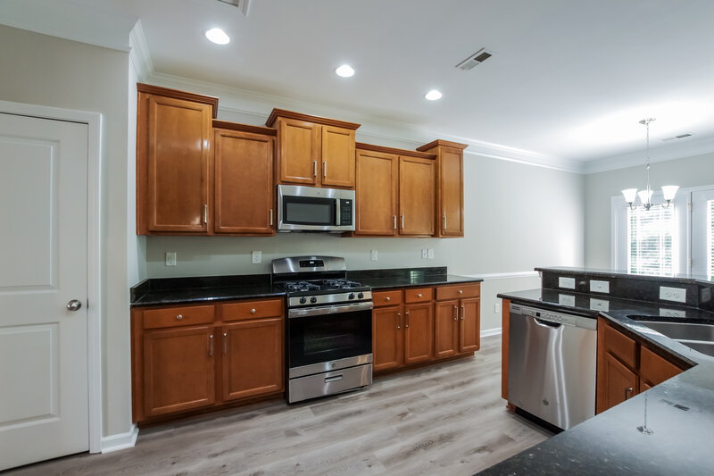 2,685/Mo, 12423 Hunting Birds Ln Charlotte, NC 28278 Kitchen View