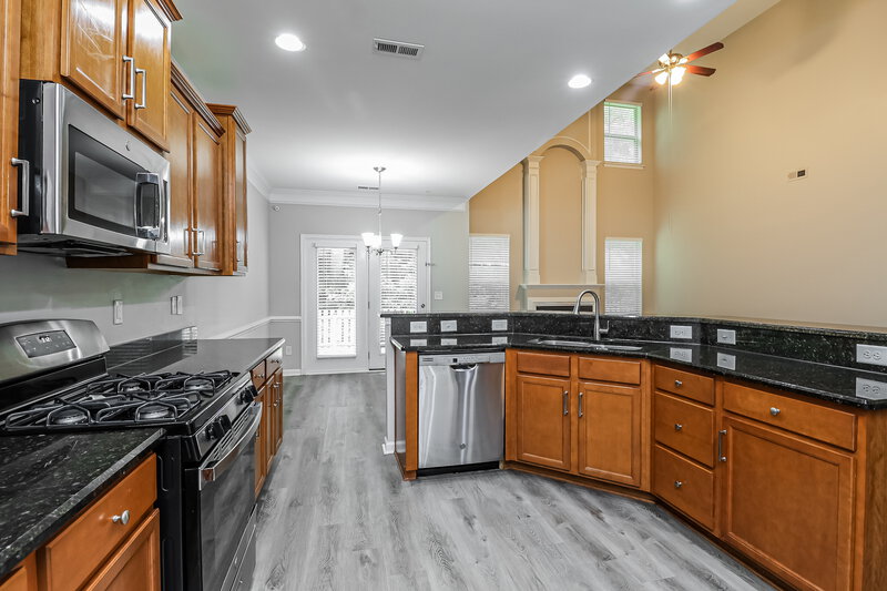 2,550/Mo, 12423 Hunting Birds Ln Charlotte, NC 28278 Kitchen View