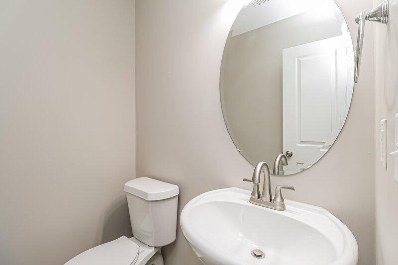 2,550/Mo, 12423 Hunting Birds Ln Charlotte, NC 28278 Bathroom View 2