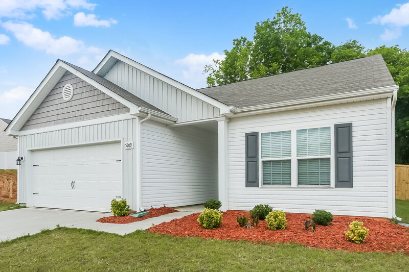 2,130/Mo, 7609 Malden Park Dr Charlotte, NC 28215 Front View 2