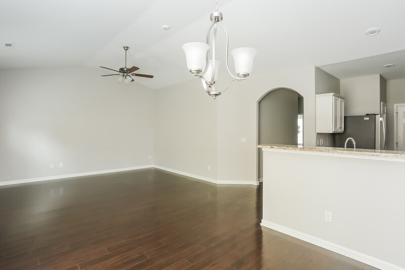 2,130/Mo, 7609 Malden Park Dr Charlotte, NC 28215 Dining Room View
