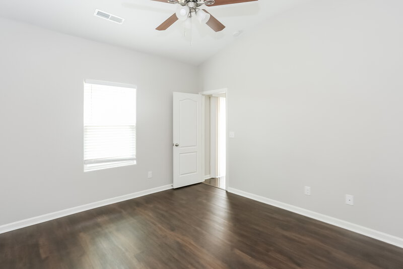 2,130/Mo, 7609 Malden Park Dr Charlotte, NC 28215 Main Bedroom View