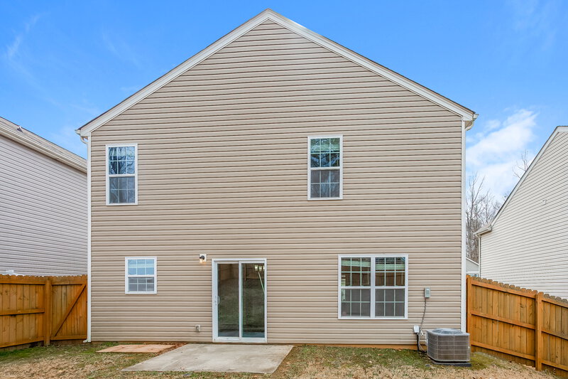 2,125/Mo, 5313 Park Brook Dr Charlotte, NC 28269 Rear View