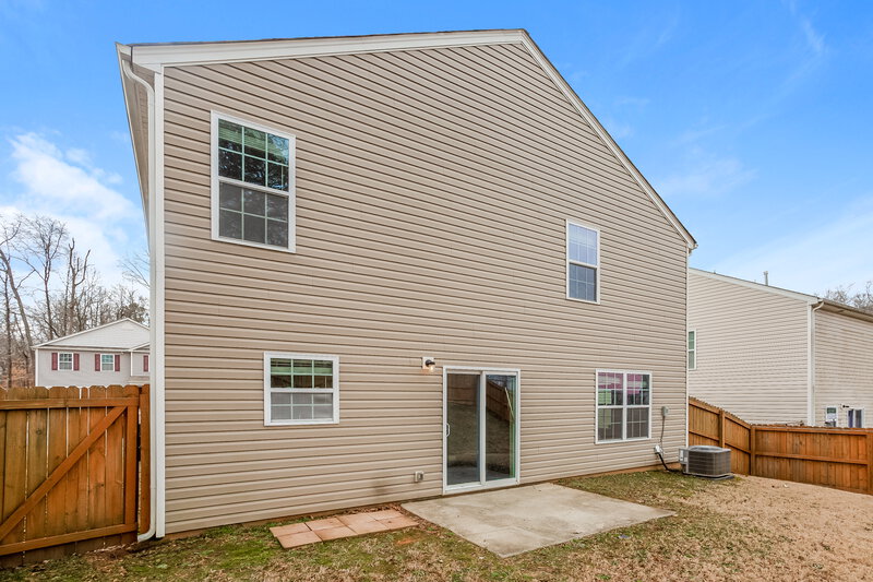 2,125/Mo, 5313 Park Brook Dr Charlotte, NC 28269 Rear View 2