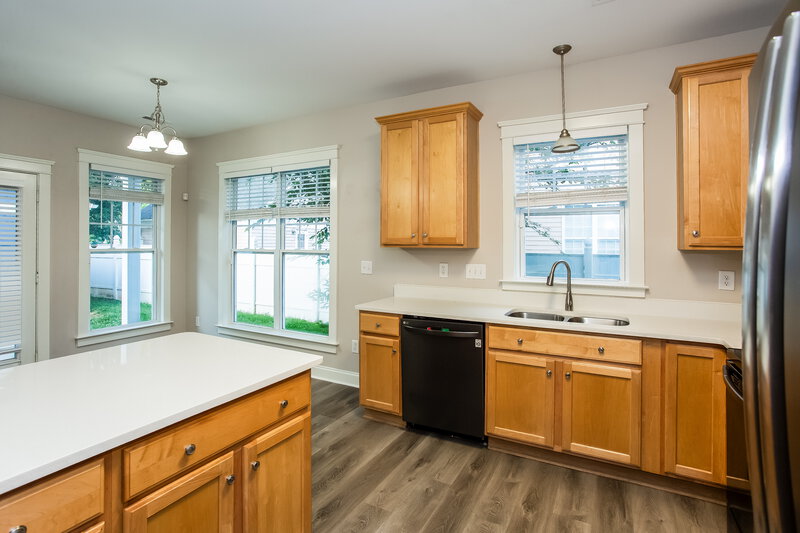 2,520/Mo, 8116 Bud Henderson Rd Huntersville, NC 28078 Kitchen View