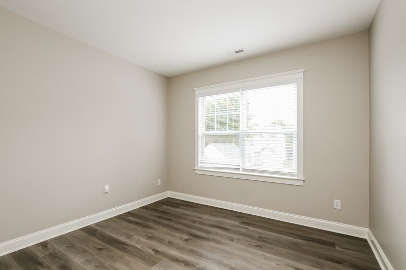 2,625/Mo, 8116 Bud Henderson Rd Huntersville, NC 28078 Bedroom View 2