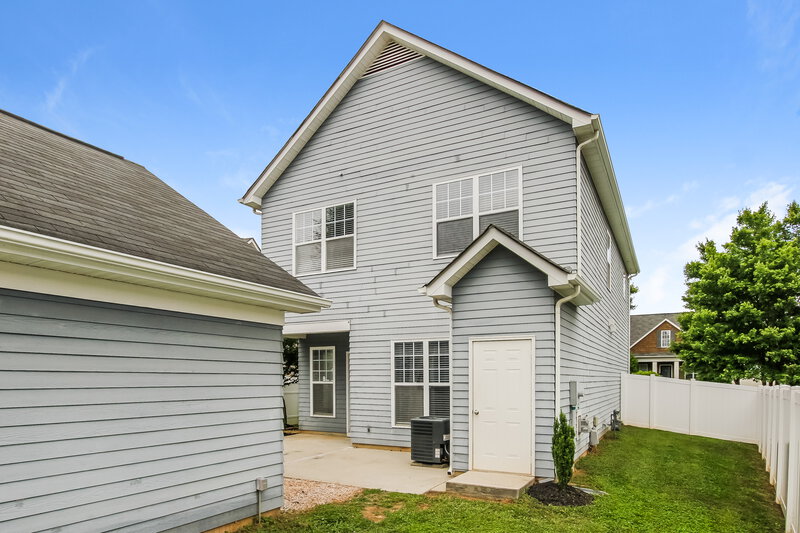 2,625/Mo, 8116 Bud Henderson Rd Huntersville, NC 28078 Rear View 2