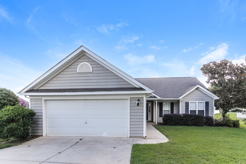 2,115/Mo, 2904 Dairy Farm Dr Monroe, NC 28110 Front View