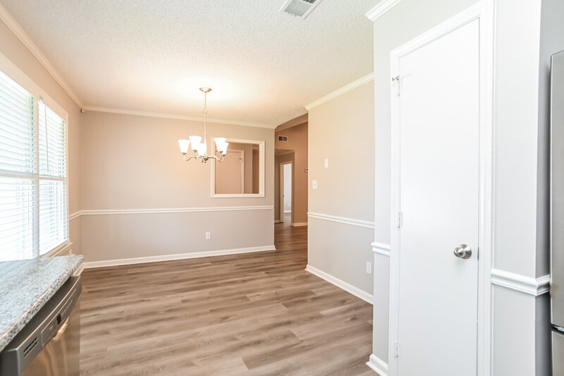 2,130/Mo, 4040 Coopersdale Rd Charlotte, NC 28273 Kitchen View