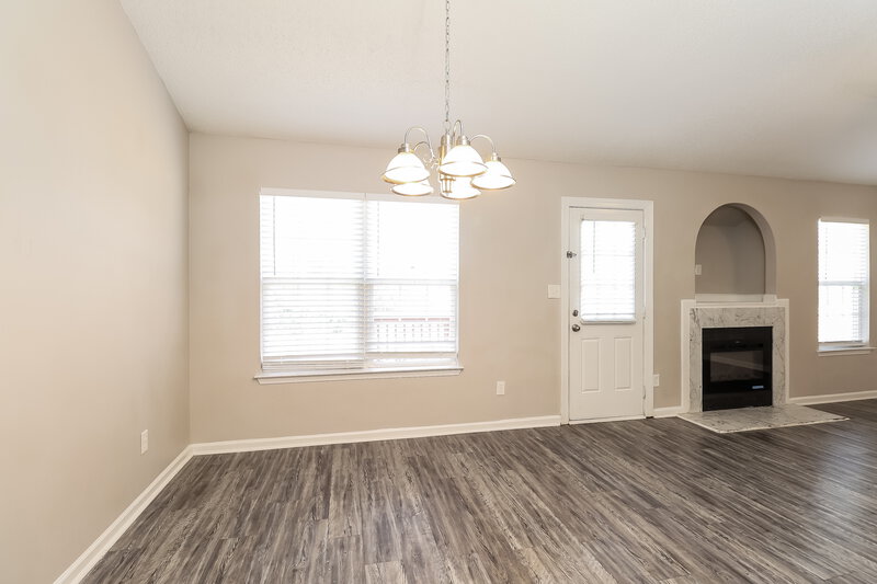 1,875/Mo, 3205 Forest Creek Ct Gastonia, NC 28052 Dining Room View