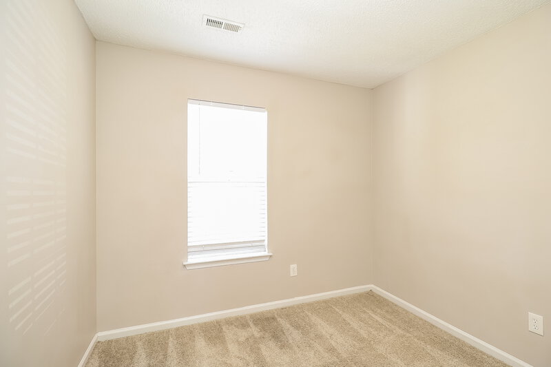 1,875/Mo, 3205 Forest Creek Ct Gastonia, NC 28052 Bedroom View 2