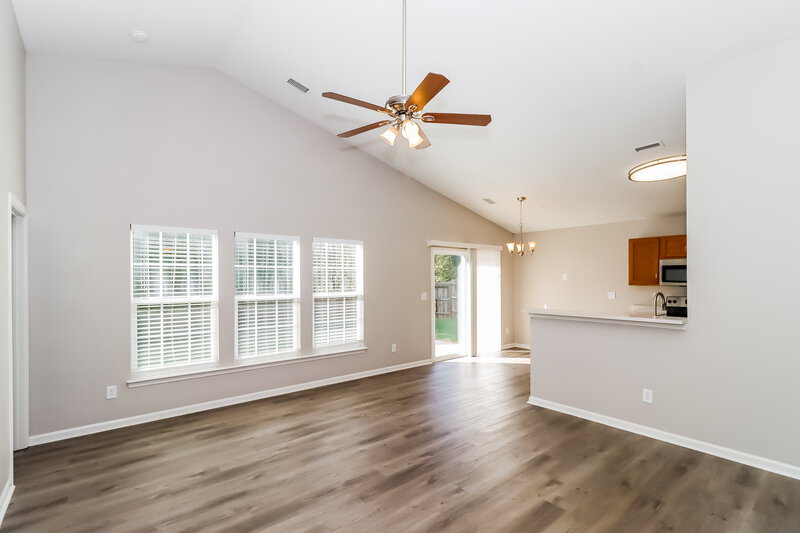 1,870/Mo, 135 Winborne Dr Mooresville, NC 28115 Living Room View 2