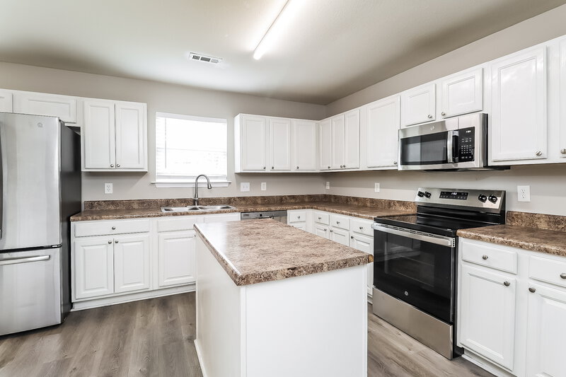 1,835/Mo, 333 Hunslet Cir Charlotte, NC 28206 Kitchen View