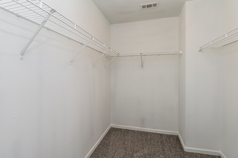1,835/Mo, 333 Hunslet Cir Charlotte, NC 28206 Walk In Closet View