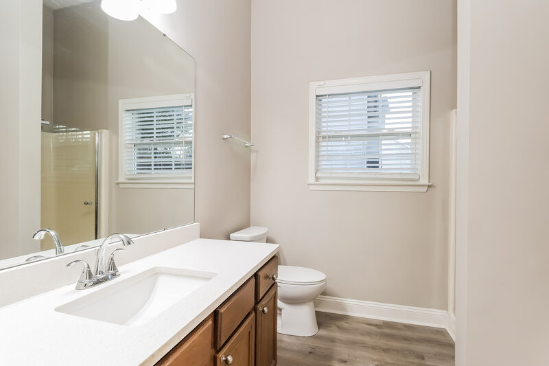 1,725/Mo, 2622 Amber Crest Dr Gastonia, NC 28052 Bathroom View