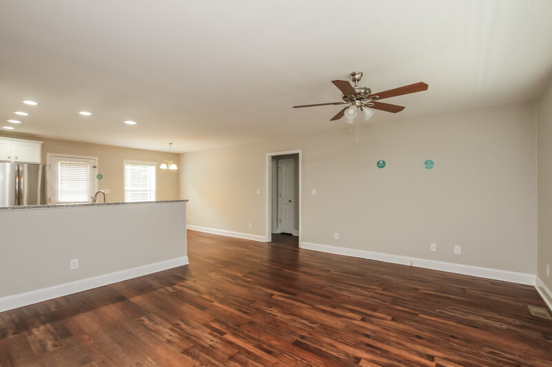 2,550/Mo, 8286 Historic Hill Dr Mt Pleasant, NC 28124 Living Room View 2