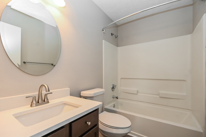 1,910/Mo, 831 Littleton Dr Concord, NC 28025 Bathroom View