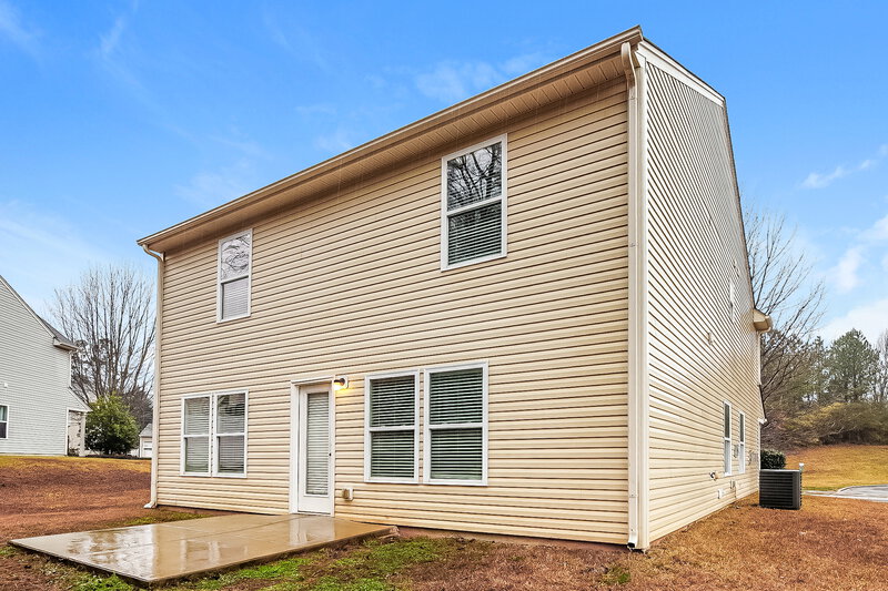 2,175/Mo, 9622 Fernspray Rd Charlotte, NC 28215 Rear View