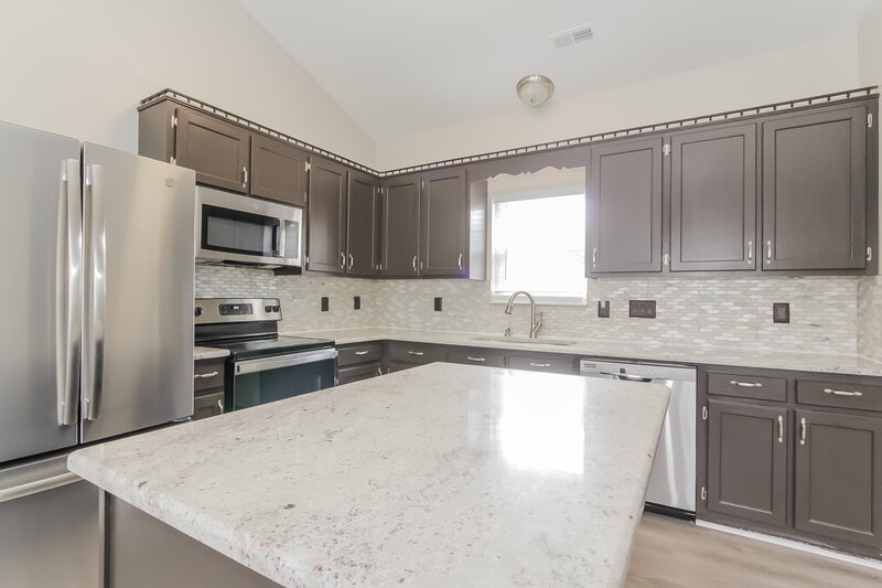 1,740/Mo, 6414 Pence Grove Rd Charlotte, NC 28215 Kitchen View