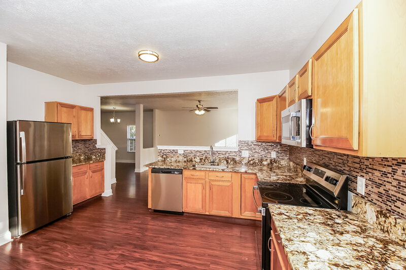 2,300/Mo, 5670 Hammermill Dr Harrisburg, NC 28075 Kitchen View 2