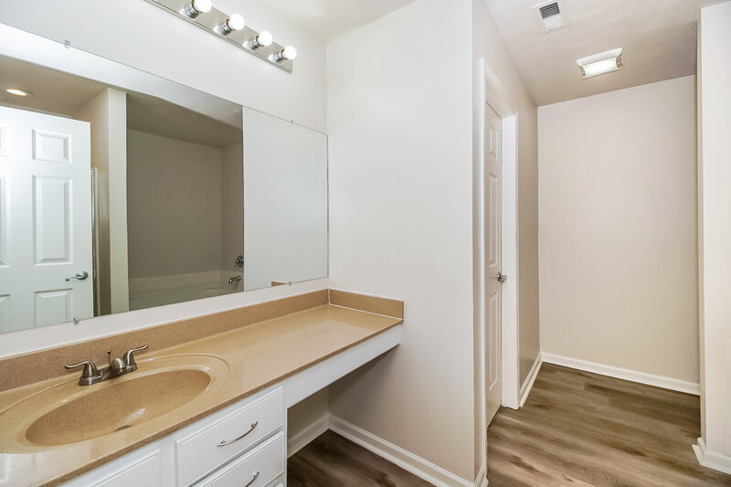 2,300/Mo, 5670 Hammermill Dr Harrisburg, NC 28075 Main Bathroom View