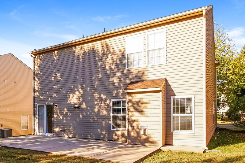 2,300/Mo, 5670 Hammermill Dr Harrisburg, NC 28075 Rear View 3