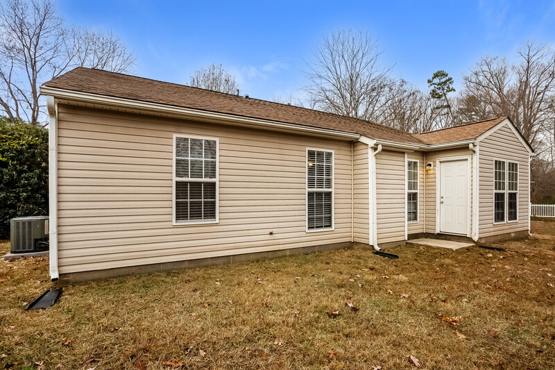 1,640/Mo, 1003 Salmon River Monroe, NC 28110 Rear View 2