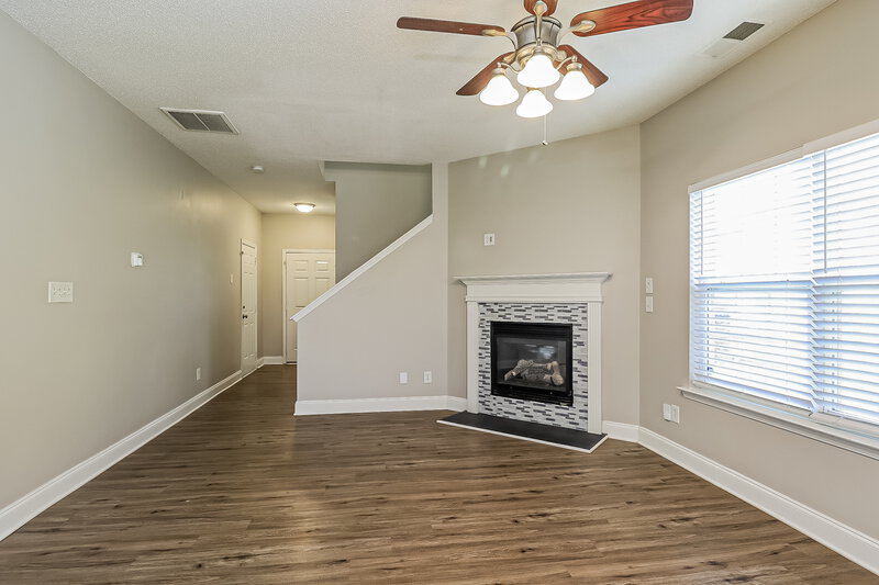 1,835/Mo, 414 Tribune Dr Charlotte, NC 28214 Living Room View 2