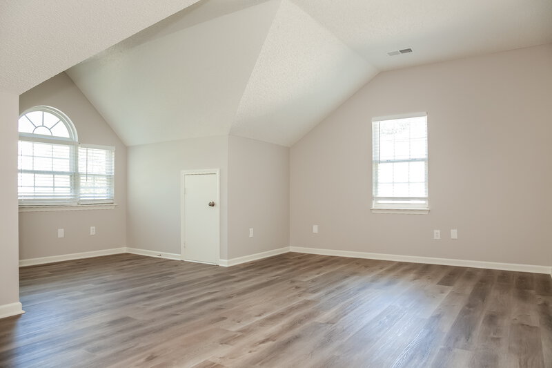 2,190/Mo, 6004 Shining Oak Ln Charlotte, NC 28269 Loft View