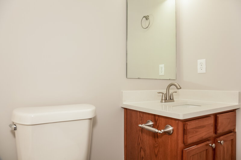 2,190/Mo, 6004 Shining Oak Ln Charlotte, NC 28269 Bathroom View