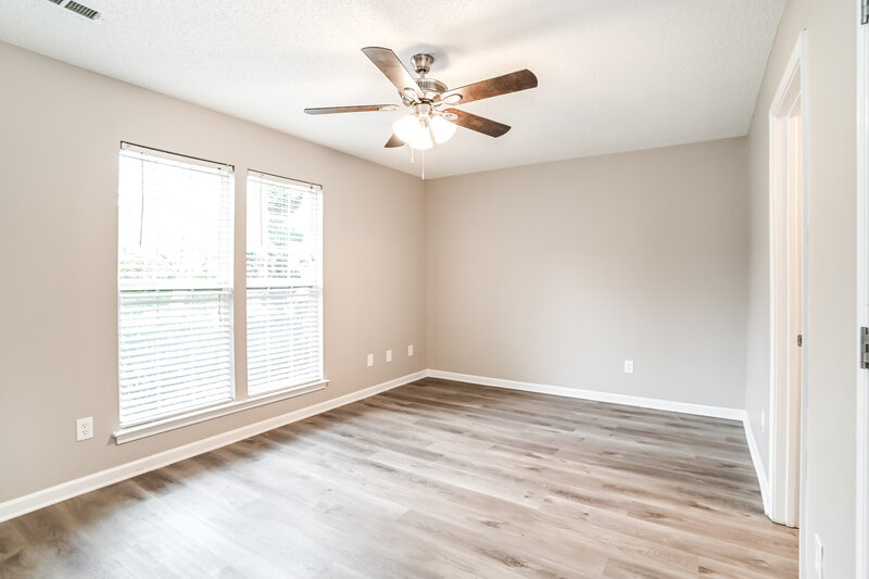 1,805/Mo, 5720 Shining Oak Ln Charlotte, NC 28269 Main Bedroom View