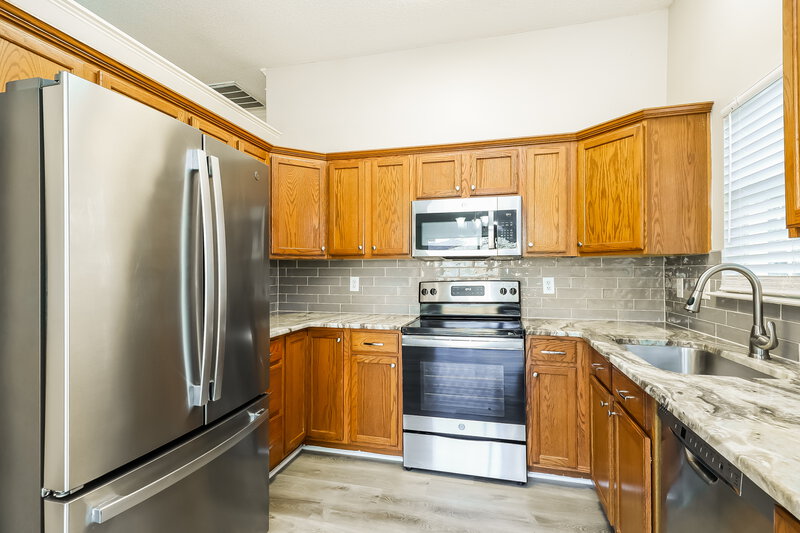 1,735/Mo, 10328 Taftnale Ct Charlotte, NC 28214 Kitchen View 2