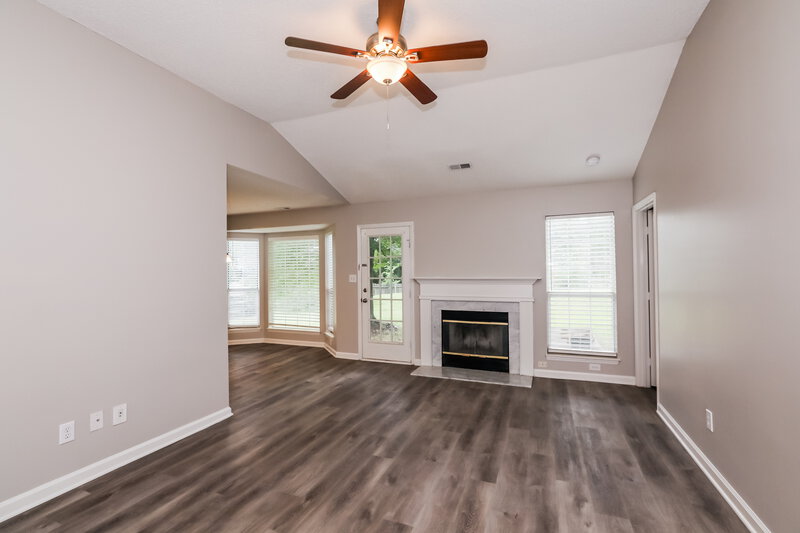 2,320/Mo, 9922 Patrick Springs Ct Matthews, NC 28105 Living Room View