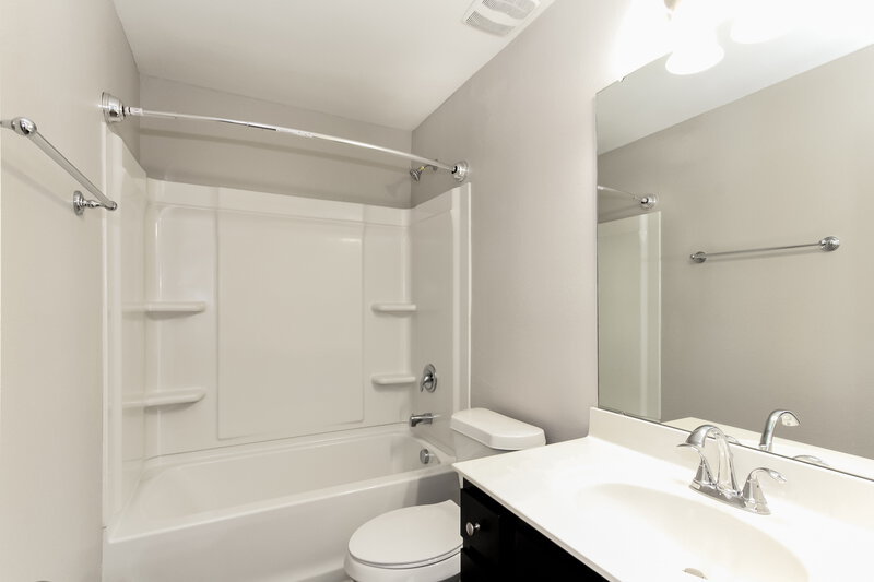 2,860/Mo, 1157 Black Diamond Dr Dallas, NC 28034 Bathroom View