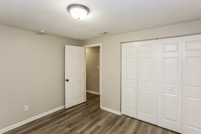 1,820/Mo, 6636 Piney Path Rd Charlotte, NC 28212 Bedroom View 4