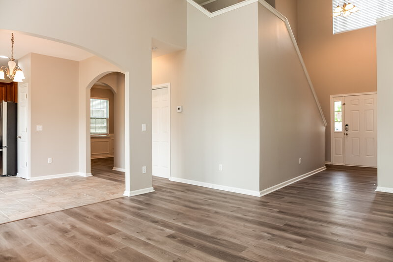 2,260/Mo, 912 Old Forester Ln Charlotte, NC 28214 Living Room View 2