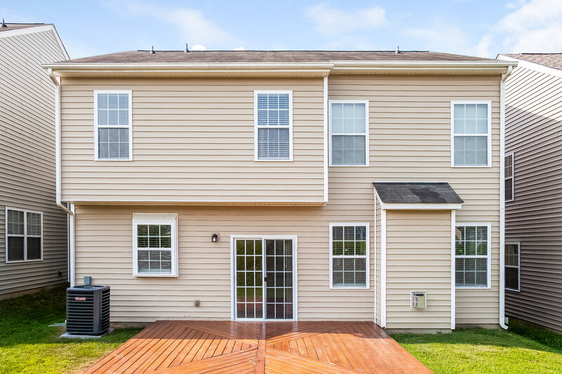 2,260/Mo, 912 Old Forester Ln Charlotte, NC 28214 Rear View