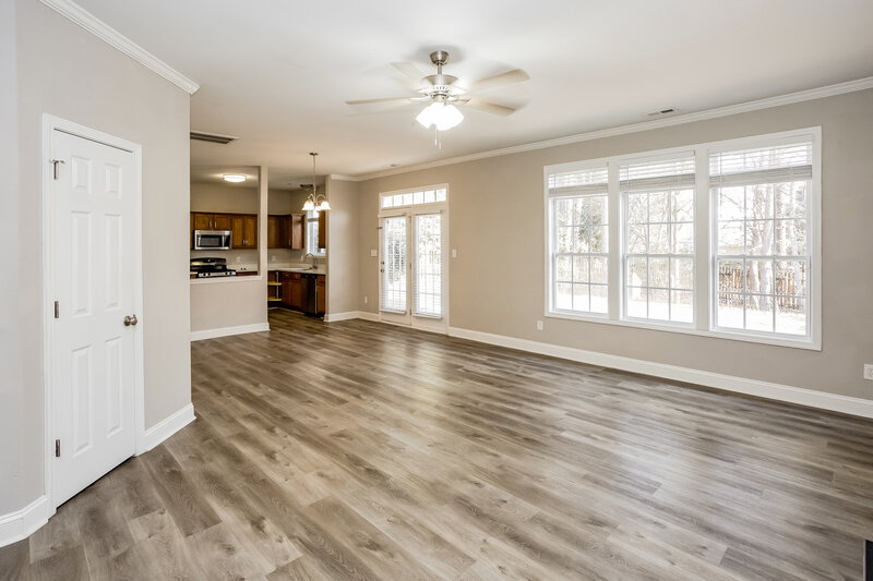 2,040/Mo, 1525 Bucklebury Court Charlotte, NC 28269 Living Room View