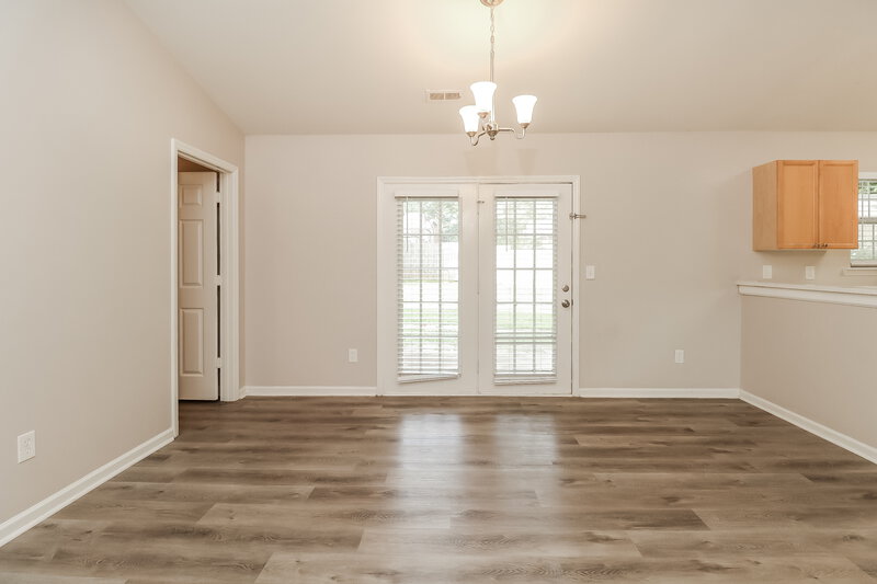 1,960/Mo, 6752 Sullins Rd Charlotte, NC 28214 Dining Room View