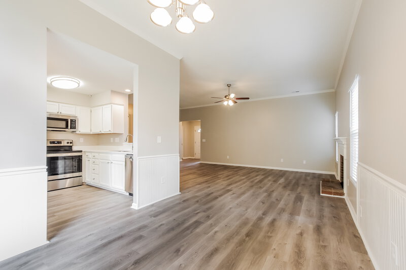 1,830/Mo, 9233 Oren Thompson Rd Charlotte, NC 28213 Dining Room View